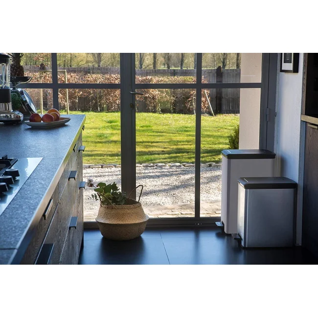 Curver kanta za otpatke 40l slim, silver CU 02340-582 Curver kanta za otpatke 40l slim, silver CU 02340-582